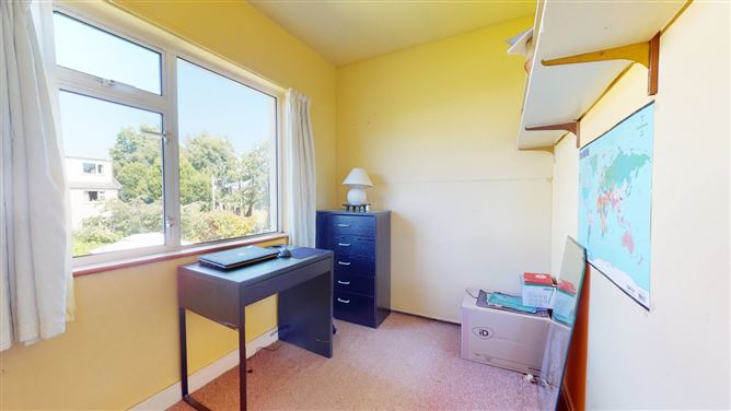 75 Wyattville Park, Loughlinstown, Co. Dublin