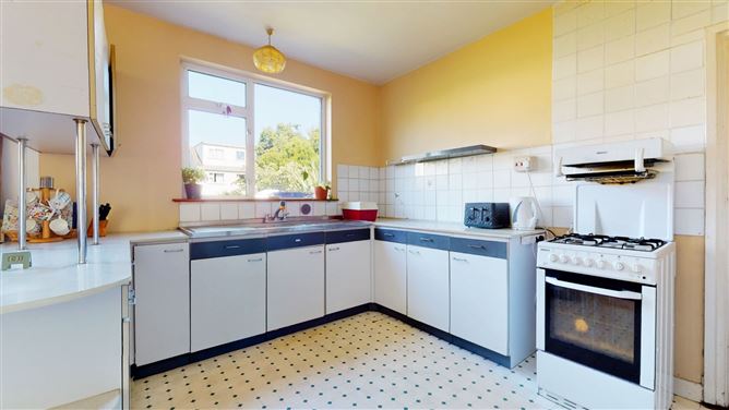 75 Wyattville Park, Loughlinstown, Co. Dublin