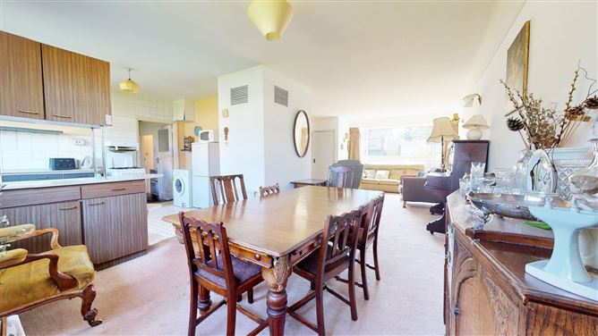 75 Wyattville Park, Loughlinstown, Co. Dublin