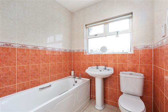 4 Arnold Park, Glenageary, Co. Dublin