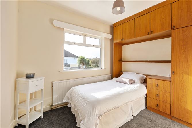 4 Arnold Park, Glenageary, Co. Dublin