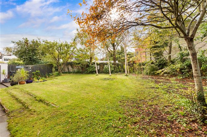 19 Eglinton Wood, Donnybrook, Dublin 4