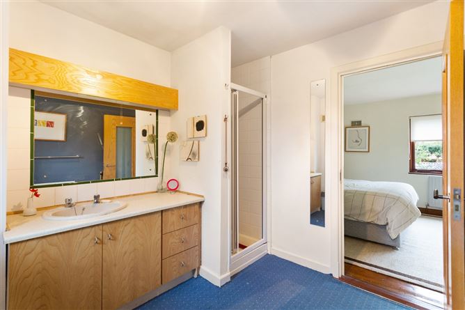 19 Eglinton Wood, Donnybrook, Dublin 4