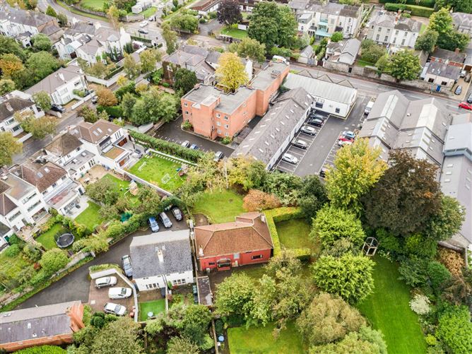 19 Eglinton Wood, Donnybrook, Dublin 4