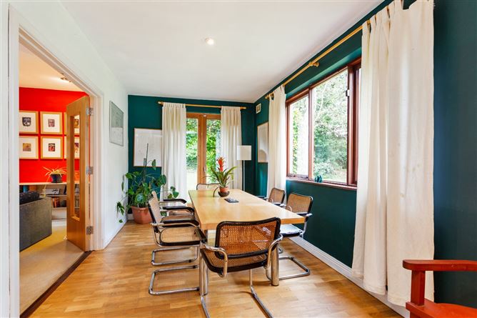 19 Eglinton Wood, Donnybrook, Dublin 4