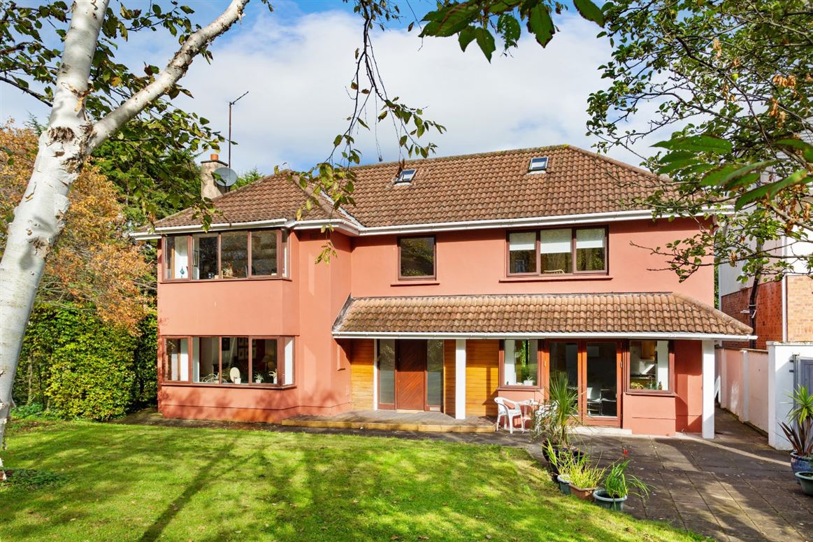 19 Eglinton Wood, Donnybrook, Dublin 4