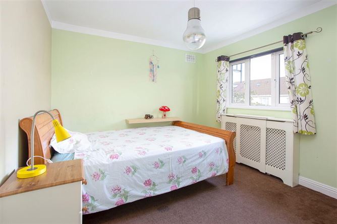 20 Griffeen Glen Crescent, Lucan, Dublin