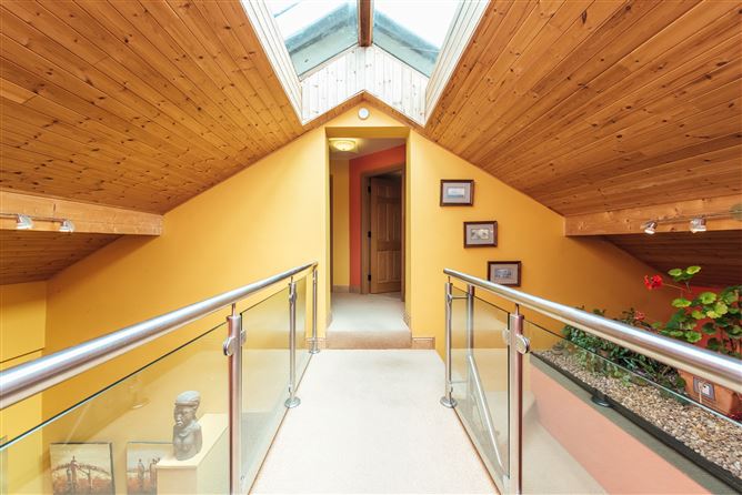 Matuzadonna, Manor Kilbride, Wicklow