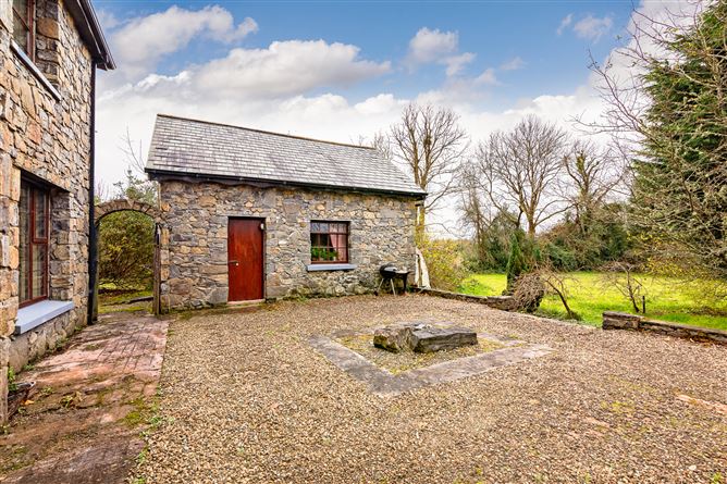 Faughts Lane, Calry, Co. Sligo