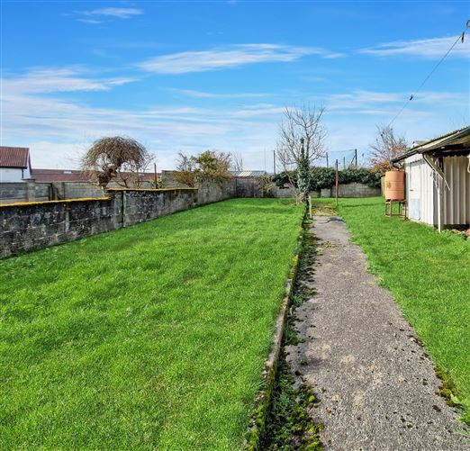 8 Abbey View, Clarecastle, Ennis, Co. Clare