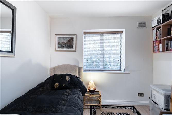  21 Glenarm Square, Drumcondra, Dublin 9