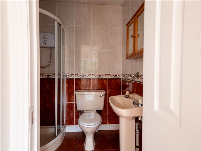 18 Colthurst Rise , Lucan, County Dublin
