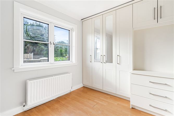 15 Newtown Cottages, Malahide Road, Dublin