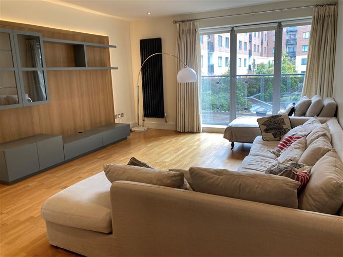 No. 2 The Courtyard, Adelaide Square , South City Centre - D8, Dublin 8