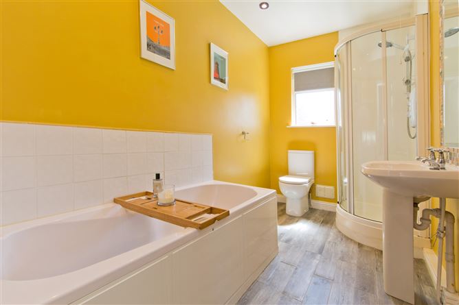 30 Lansdowne Valley Park, Drimnagh, Dublin 12