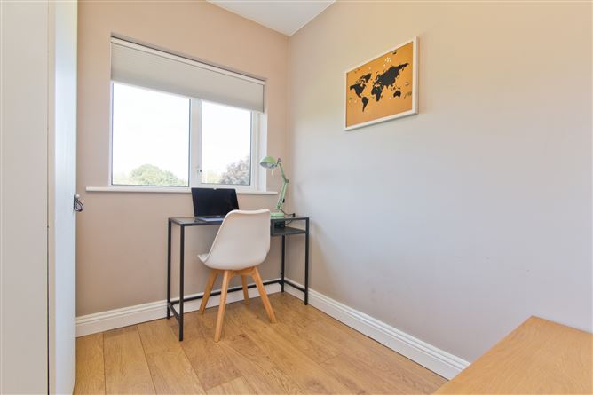 30 Lansdowne Valley Park, Drimnagh, Dublin 12