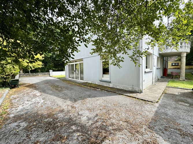 Woodhaven, Woodlawn Road, Killarney, Co. Kerry