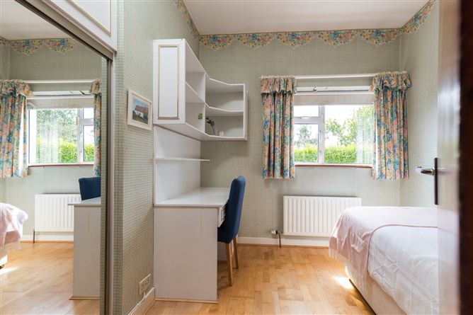 "Oakland", Crosstown, Wexford Town, Wexford
