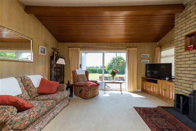 "Oakland", Crosstown, Wexford Town, Wexford