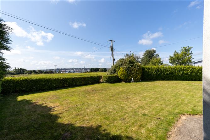"Oakland", Crosstown, Wexford Town, Wexford