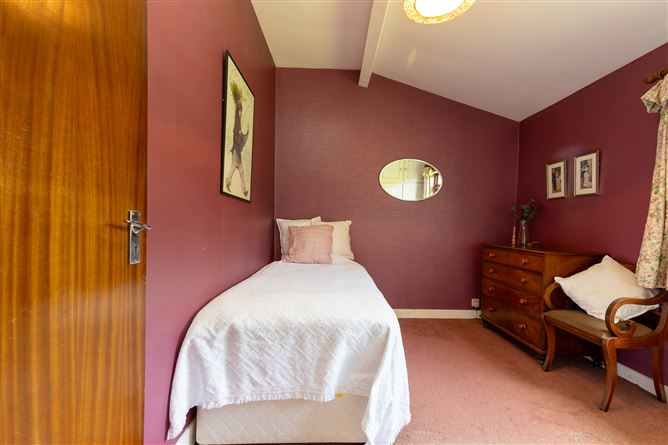 "Oakland", Crosstown, Wexford Town, Wexford