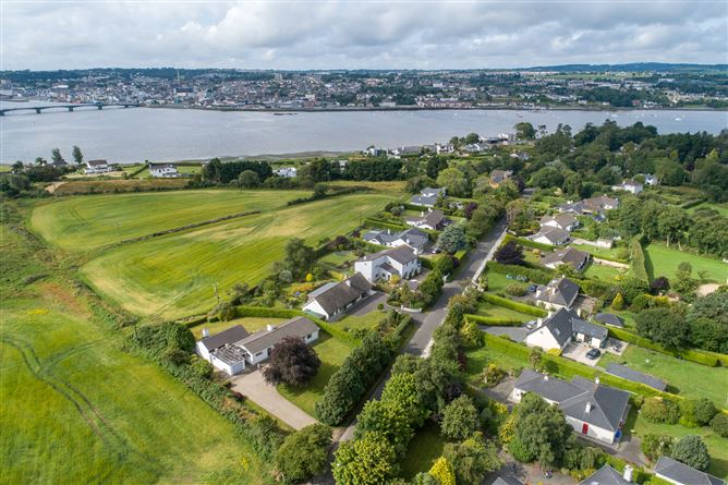 "Oakland", Crosstown, Wexford Town, Wexford