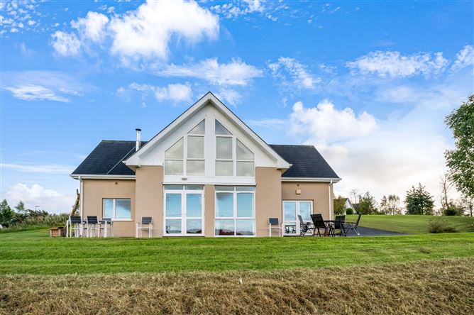 38 River Run, Lough Dooley, Belturbet, Co. Cavan
