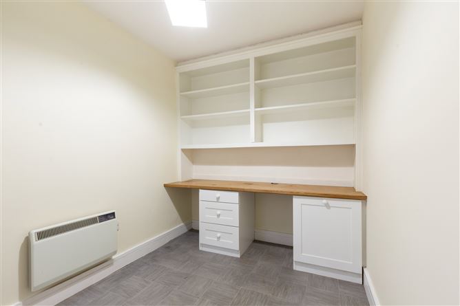 11 Glebe Hall, Kill Avenue, Dun Laoghaire, Co. Dublin