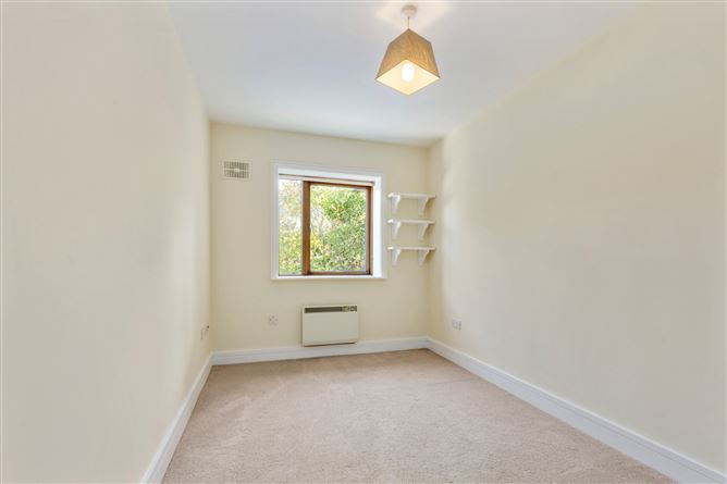 11 Glebe Hall, Kill Avenue, Dun Laoghaire, Co. Dublin
