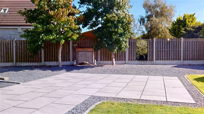 20 Seaview Court, Kilmuckridge, Wexford