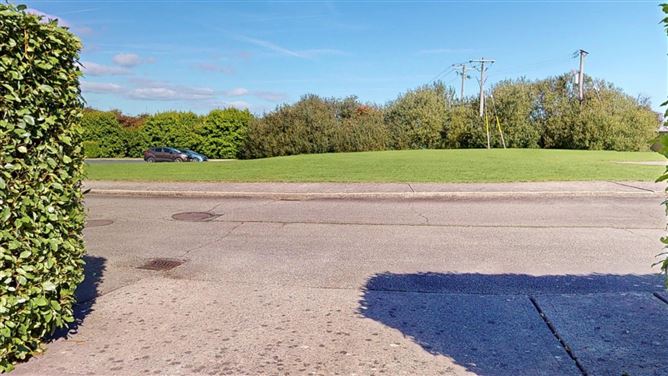 20 Seaview Court, Kilmuckridge, Wexford