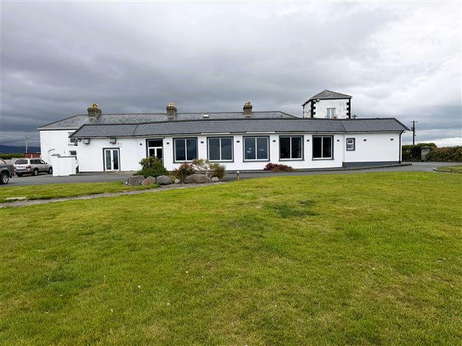Photo 24 of 37 — Ref 1241 - Jacks Coastguard Restaurant, Cromane Lower, Killorglin, Kerry