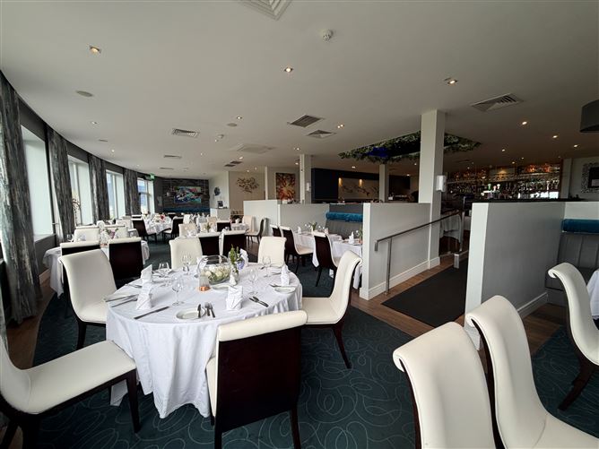 Photo 15 of 37 — Ref 1241 - Jacks Coastguard Restaurant, Cromane Lower, Killorglin, Kerry
