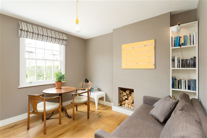 9 Devitt Villas, Glasthule, County Dublin