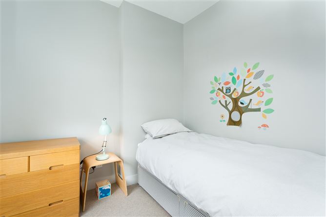 9 Devitt Villas, Glasthule, County Dublin