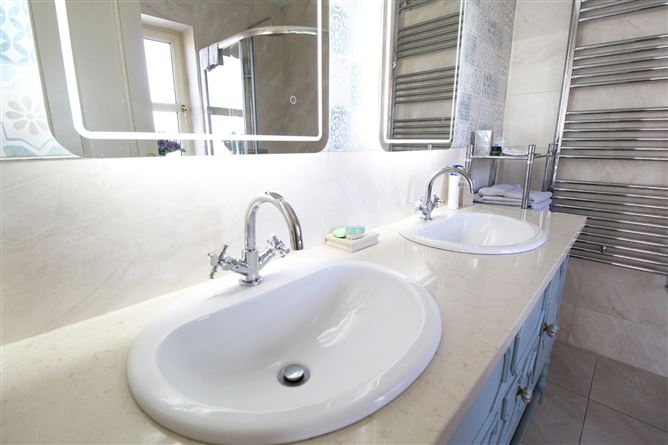 1 Dun Alainn, Grattan St, Kilkee
