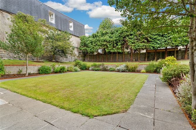 2 Berkeley House, 23 - 25 Pembroke Road, Ballsbridge, Dublin 4