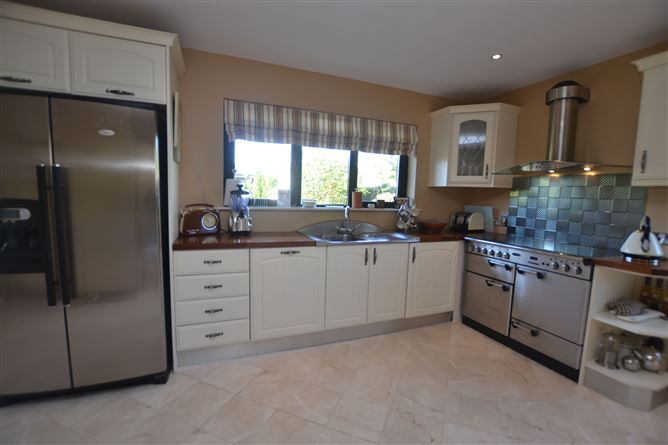 10 Hillview, Seafield, Ballymoney, Wexford