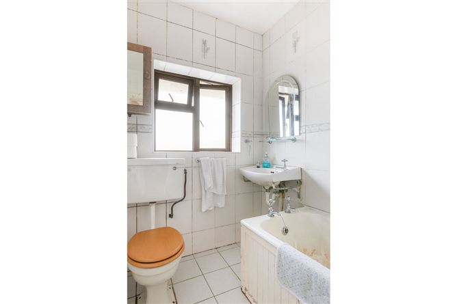 13 Booterstown Park, Booterstown, Blackrock, Co. Dublin