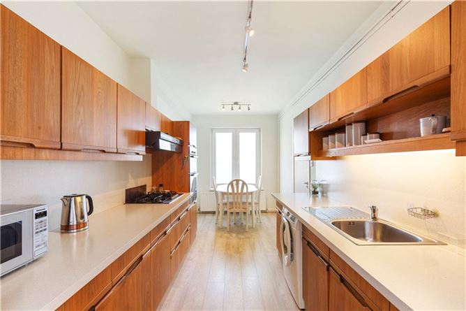 7 Osborne Court, Seapoint Avenue, Monkstown, Co. Dublin