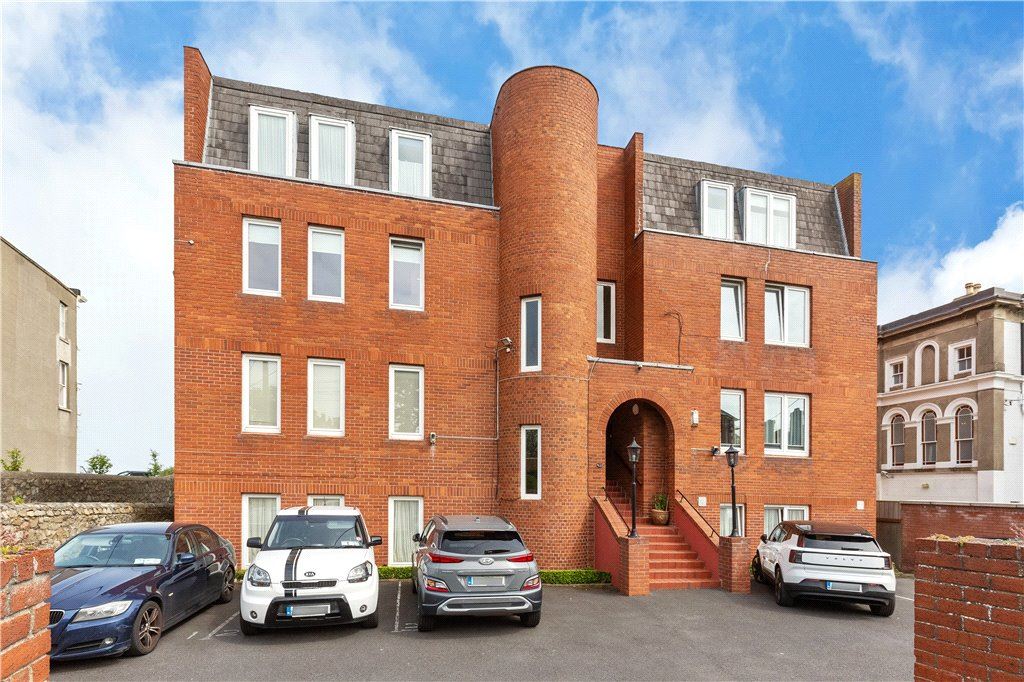 7 Osborne Court, Seapoint Avenue, Monkstown, Co. Dublin