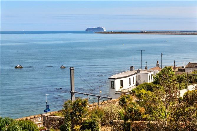 7 Osborne Court, Seapoint Avenue, Monkstown, Co. Dublin