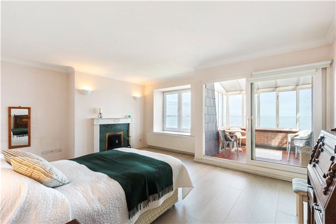 7 Osborne Court, Seapoint Avenue, Monkstown, Co. Dublin