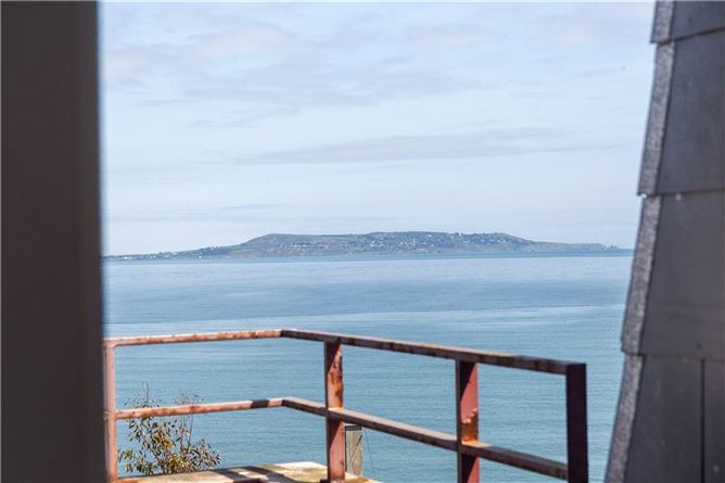 7 Osborne Court, Seapoint Avenue, Monkstown, Co. Dublin