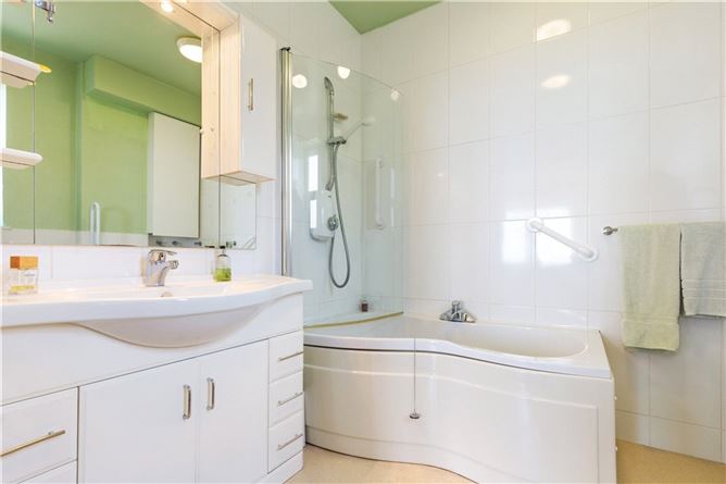 7 Osborne Court, Seapoint Avenue, Monkstown, Co. Dublin