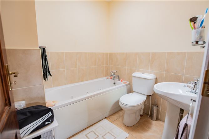 110 Rahanine Manor, Rochfortbridge, Westmeath