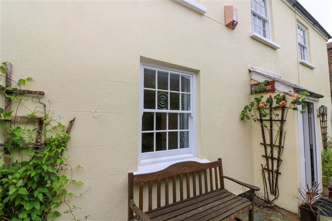 Ellenor,Malborough, Devon, United Kingdom