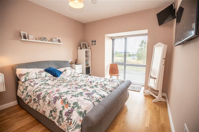 56 Baile na Laochra, Poppintree, Dublin 11