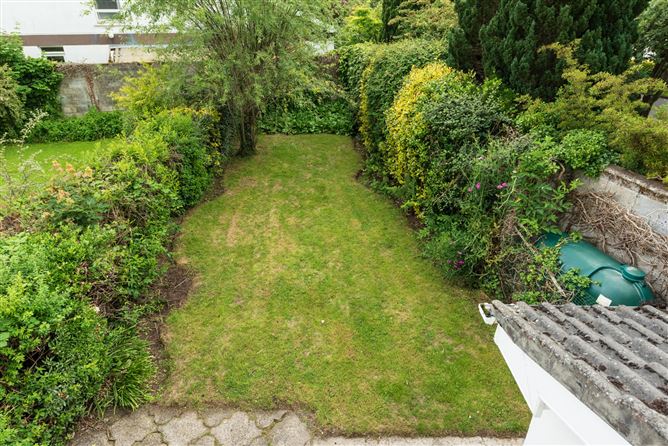 https://photos-a.propertyimages.ie/media/2/0/0/4943002/2862c061-752e-4ced-afbf-0c00ed3151be_l.jpg