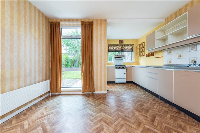 https://photos-a.propertyimages.ie/media/2/0/0/4943002/2862c061-752e-4ced-afbf-0c00ed3151be_l.jpg